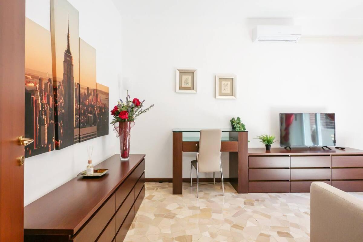 Ihost - Veneziano 8 Apartamento Milán