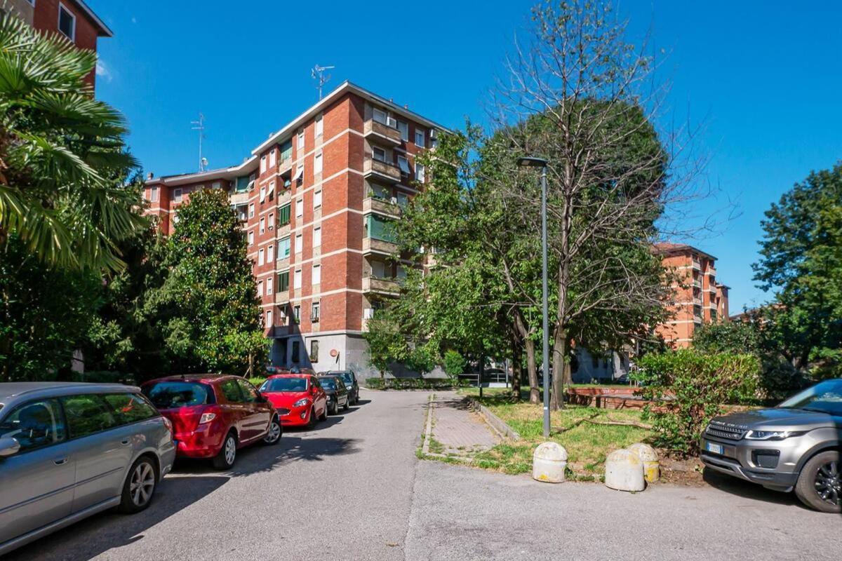 Ihost - Veneziano 8 Milán
